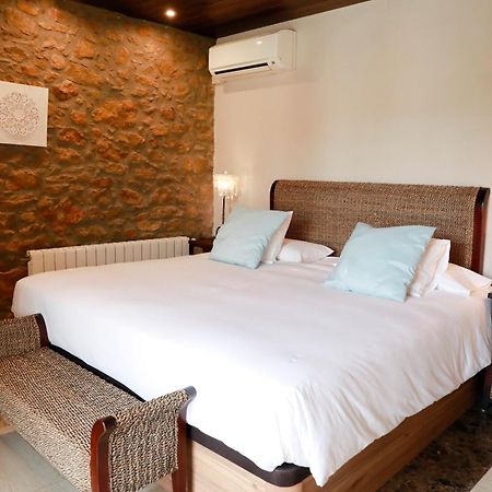 La Violeta Hotel Spa & Chill Out Castelltercol Bagian luar foto